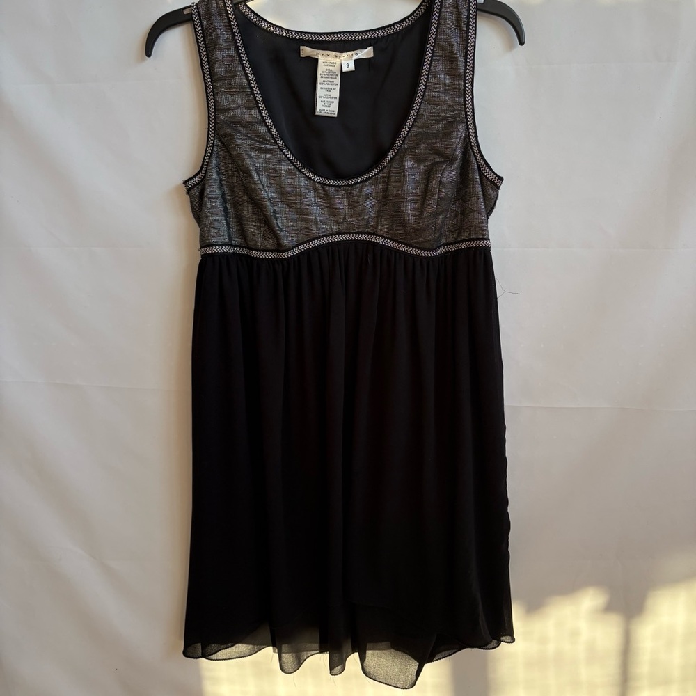 Max Studio Black and Silver Patterned Dress. Size Small. INV25/274